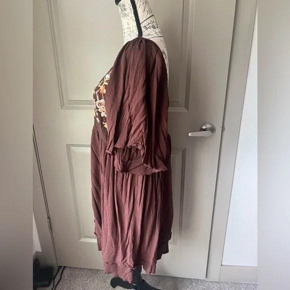 Shyanne Women's Embroidered Mesh Crinkle Mini Dress - Picture 8 of 11